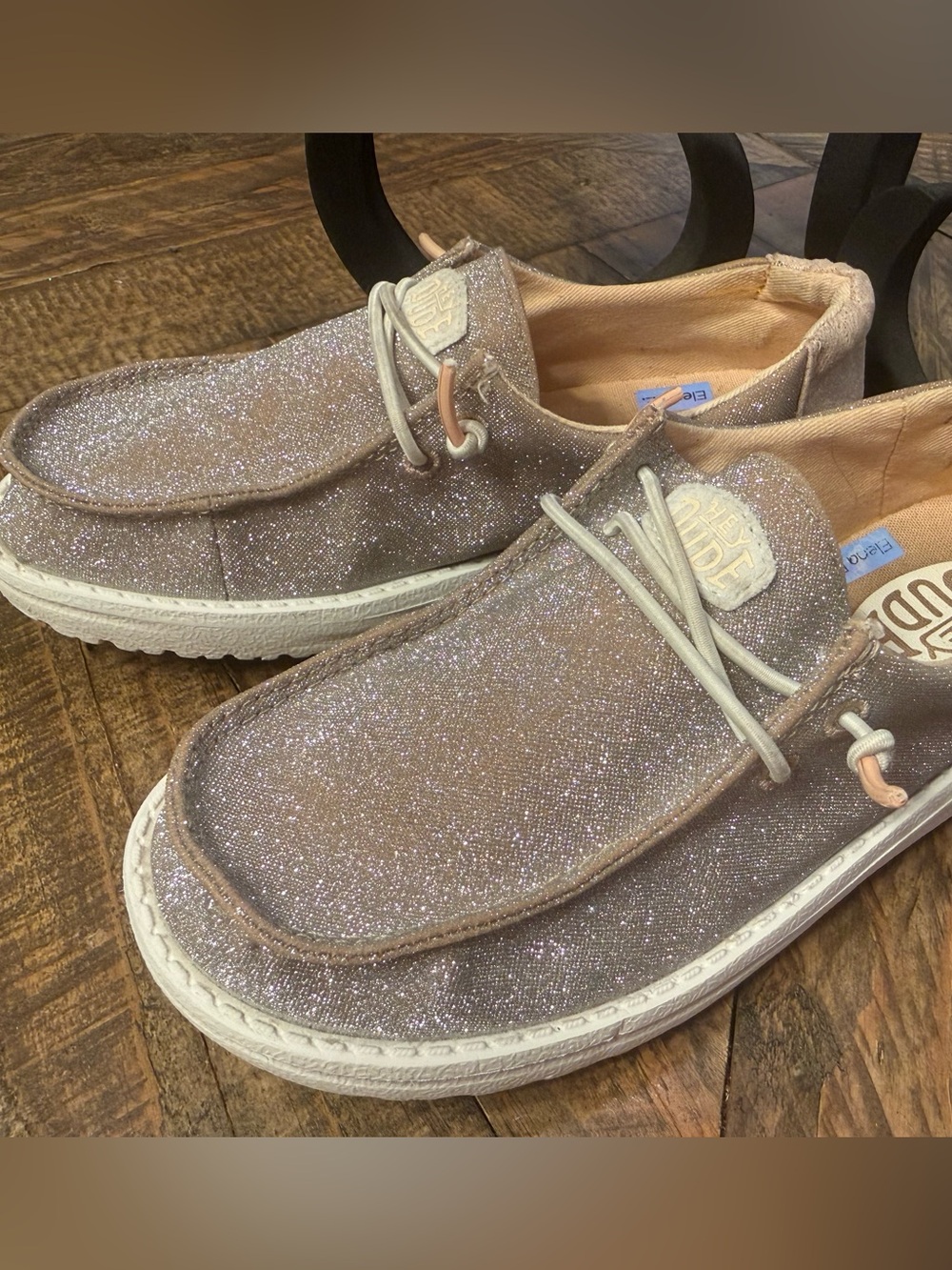 HEYDUDE Wendy Youth Metallic Sparkle Rose Gold Slip-On Shoes Youth 2 Glitter